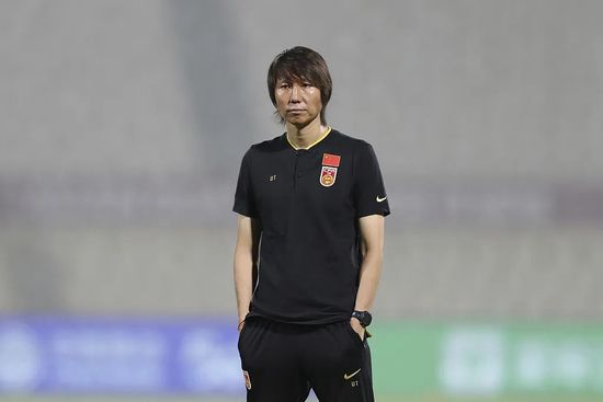 小柔在厨房被高潮嗯啊